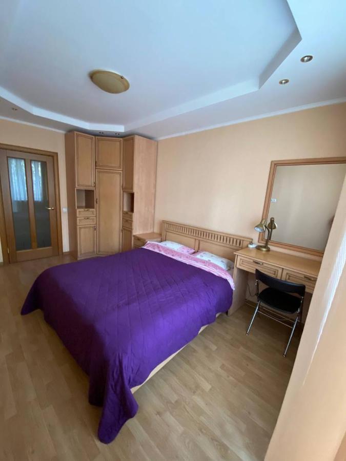 Apartment Mala Zhytomyrska 10 เคียฟ ภายนอก รูปภาพ